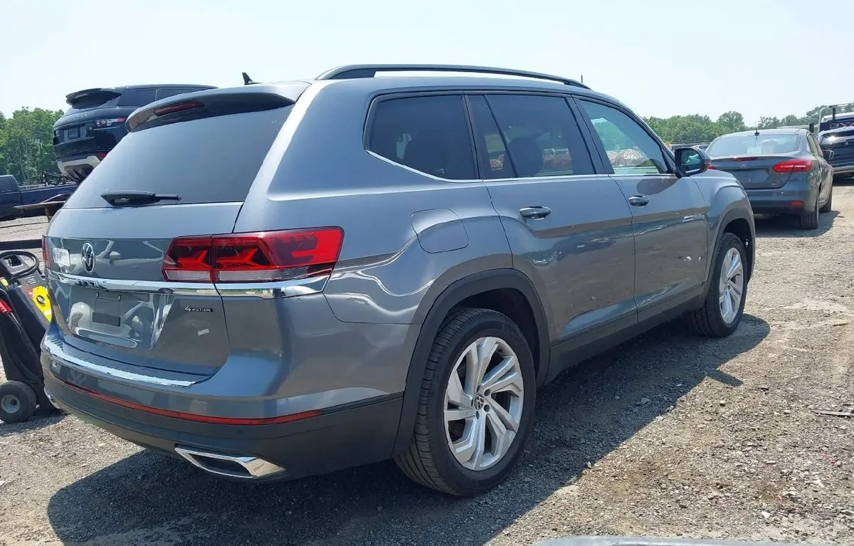 VOLKSWAGEN ATLAS SE 2022