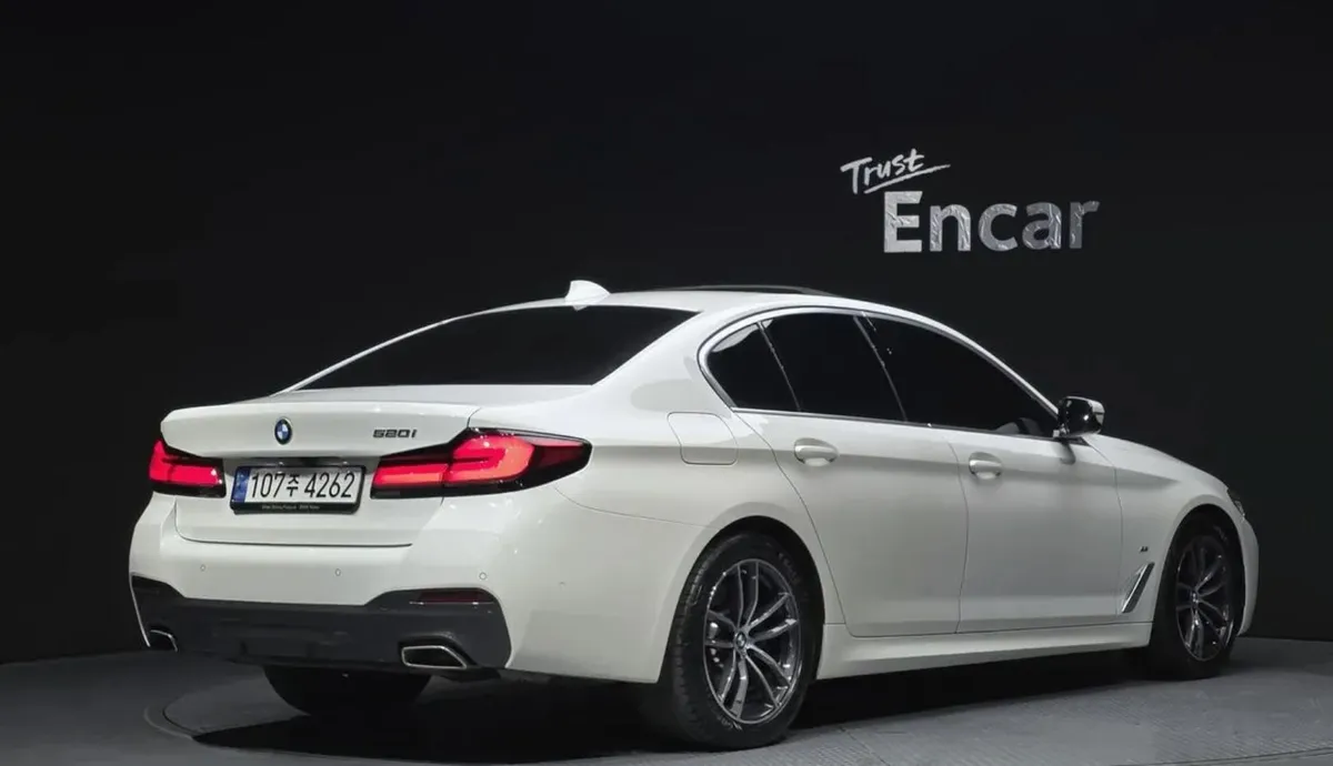 BMW 5 SERIES 2022