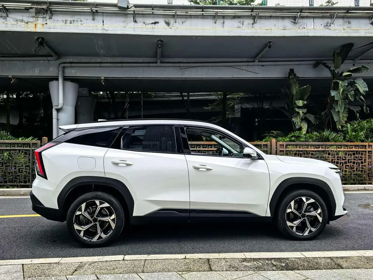 GEELY BOYUE L 2023