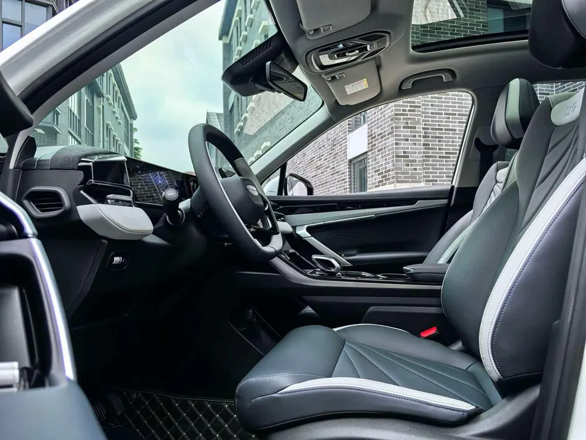 GEELY BOYUE L 2023