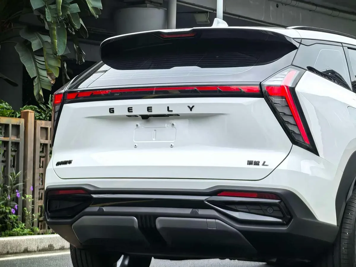 GEELY BOYUE L 2023