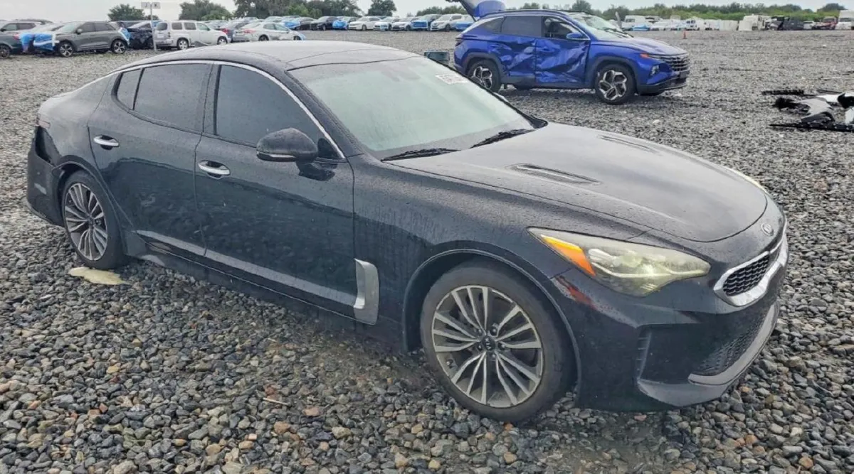 KIA STINGER PREMIUM 2019