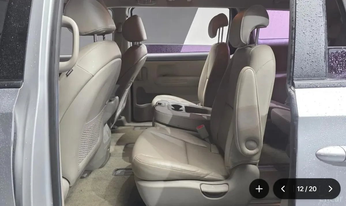 KIA CARNIVAL 2014