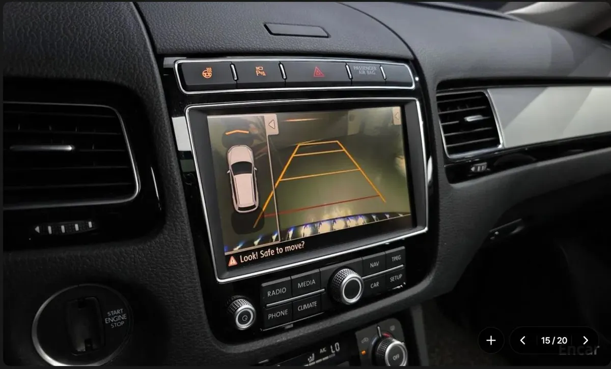 VOLKSWAGEN TOUAREG 2015
