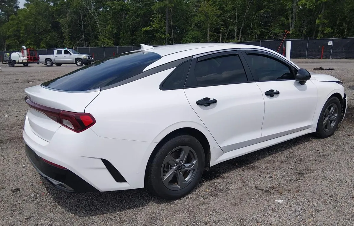 KIA K5 LXS 2023