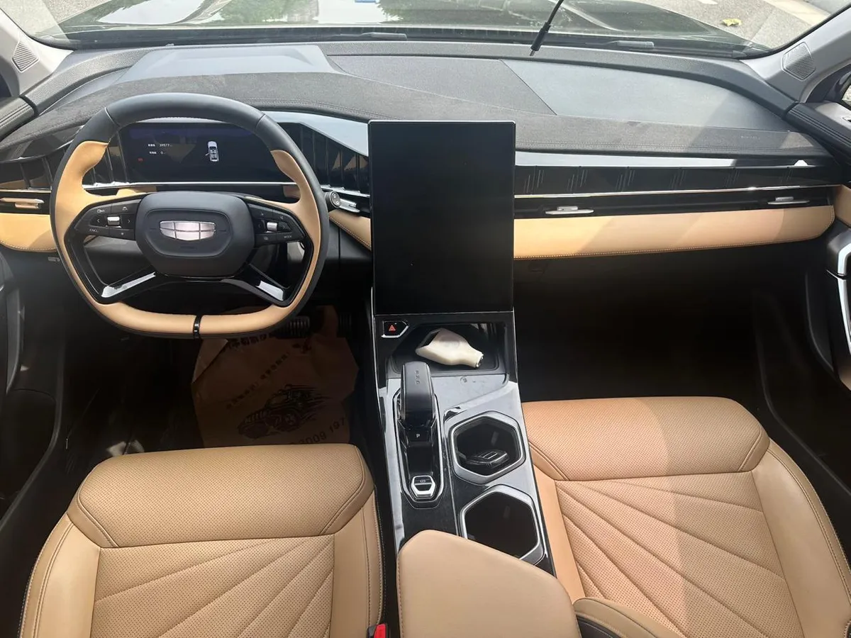 GEELY BOYUE L 2023