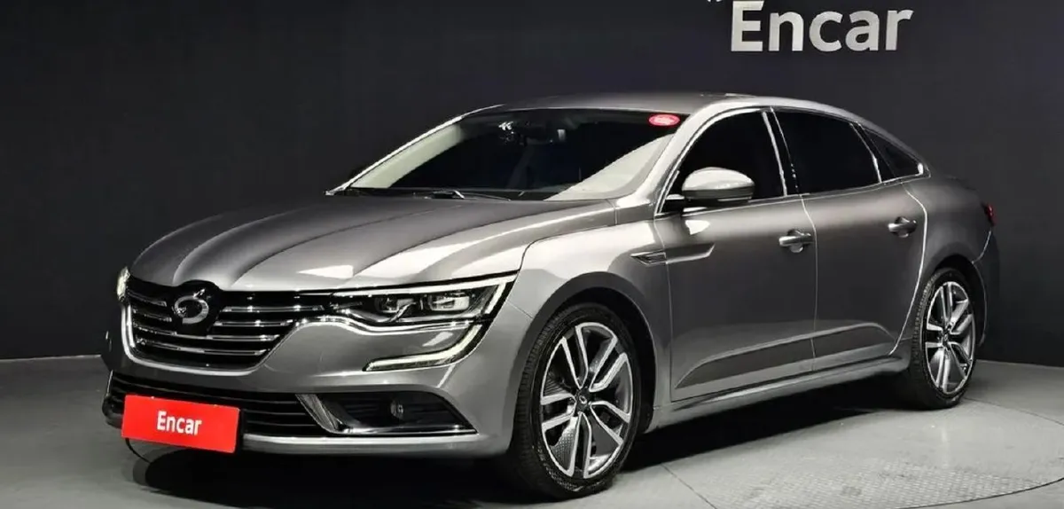 RENAULT SM6 2016