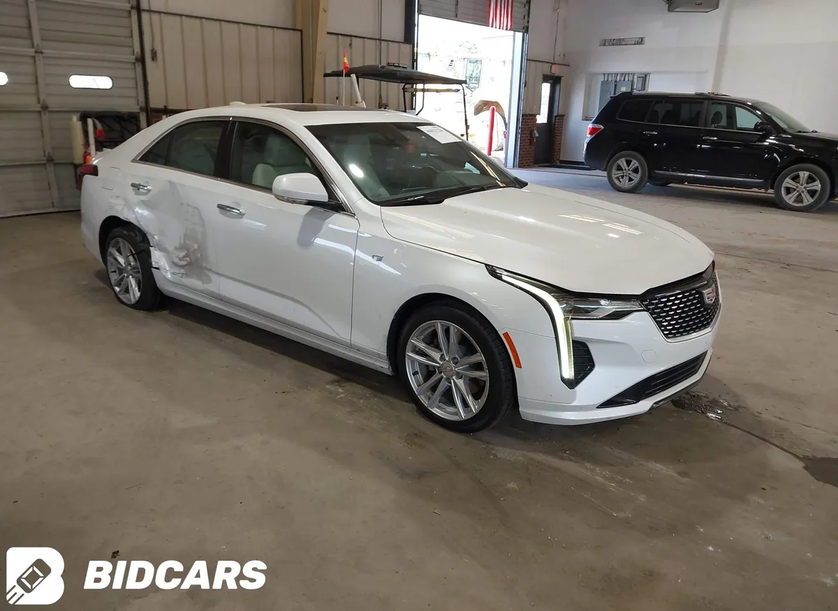 CADILLAC CT4 LUXURY 2024