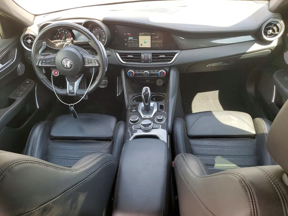 ALFA ROMEO GIULIA QUADRIFOGLIO 2022