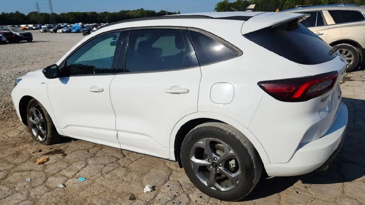 FORD ESCAPE ST LINE 2023