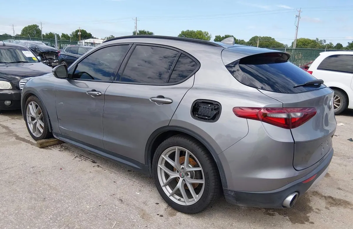 ALFA ROMEO STELVIO TI SPORT 2017