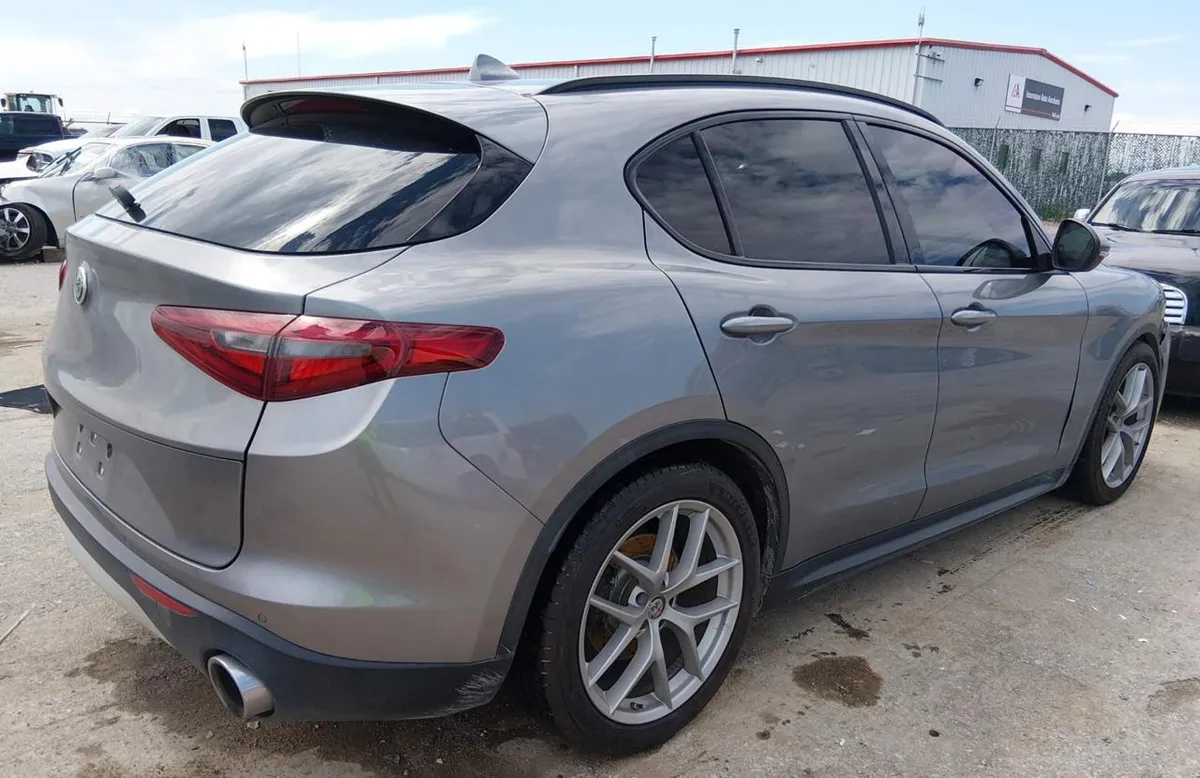 ALFA ROMEO STELVIO TI SPORT 2017
