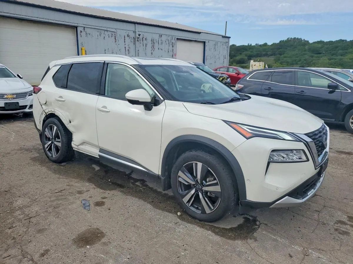 NISSAN ROGUE PLATINUM 2023