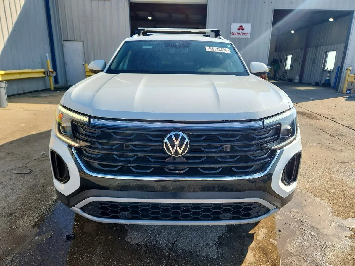 VOLKSWAGEN ATLAS SE 2024