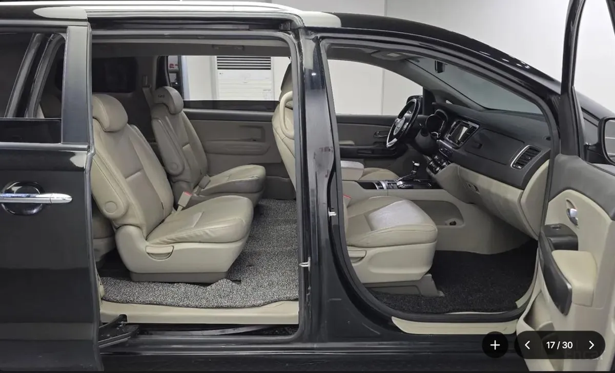 KIA CARNIVAL LUXURY 2018