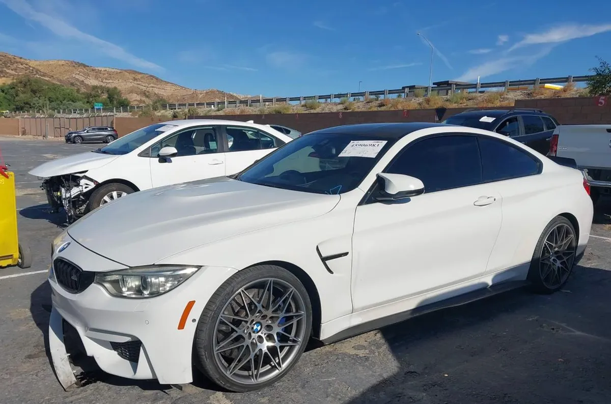 BMW M4 2016