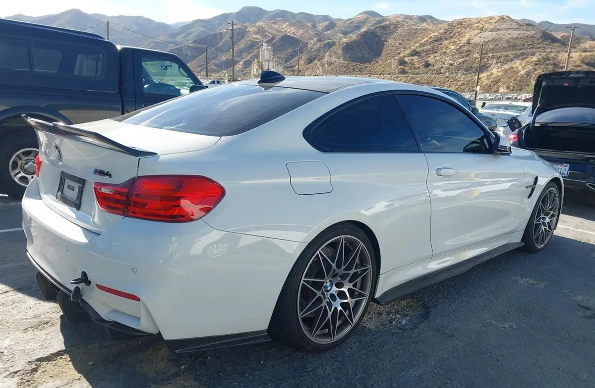BMW M4 2016