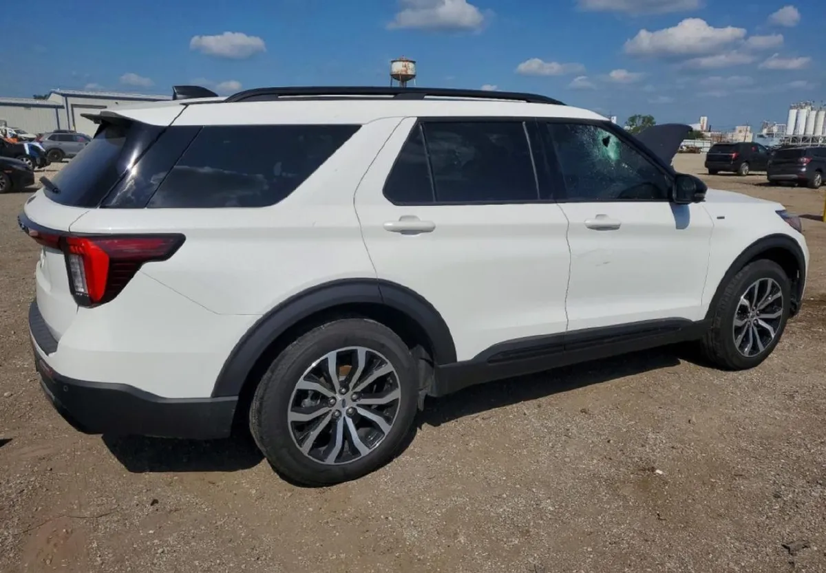 FORD EXPLORER ST-LINE 2 2025