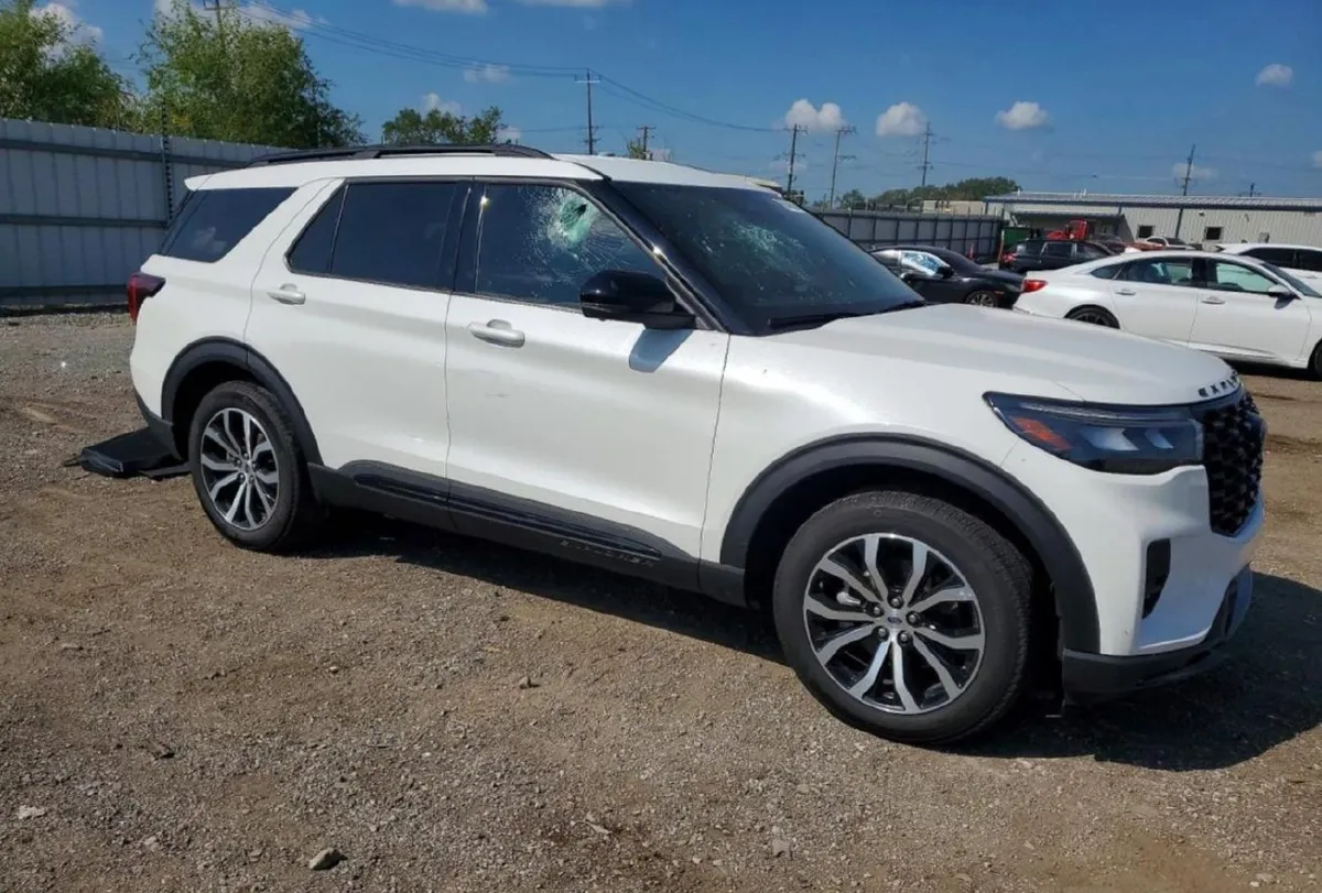 FORD EXPLORER ST-LINE 2 2025