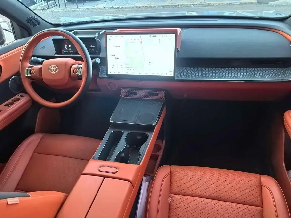 TOYOTA BZ3X 520 PRO 2025