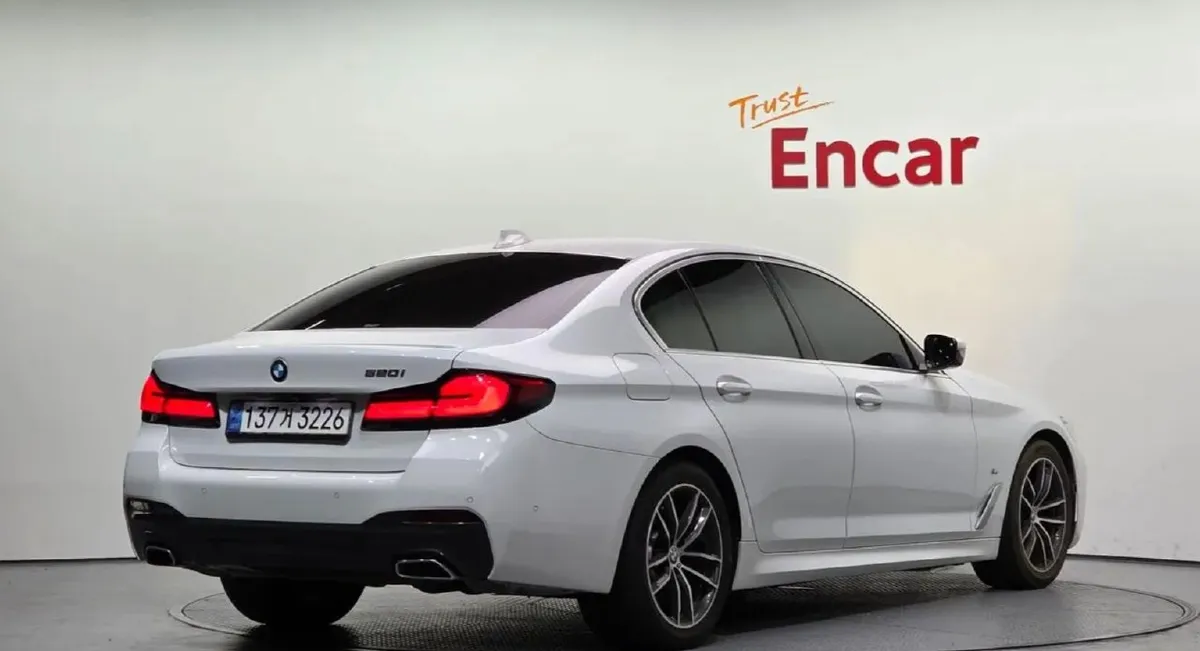 BMW 5 SERIES 2022