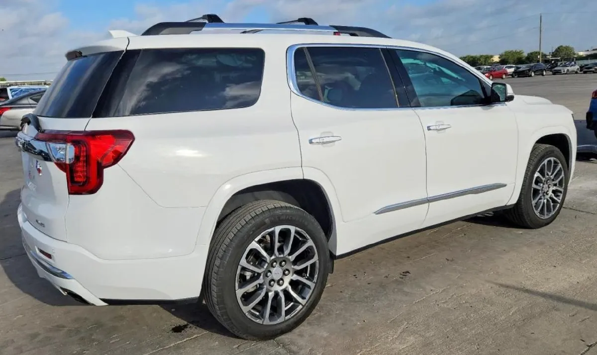 GMC ACADIA DENALI 2023