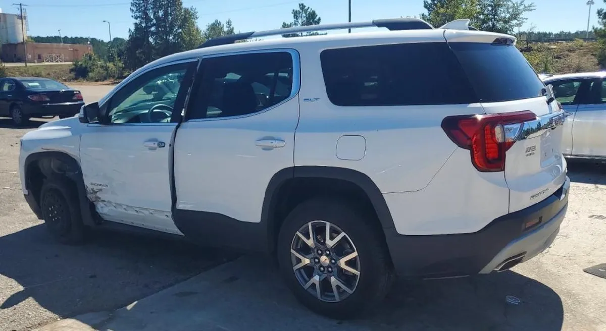 GMC ACADIA SLT 2023