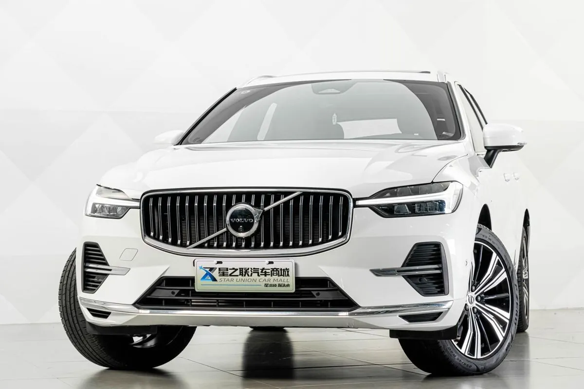 VOLVO XC60 T8 PLUG-IN HYBRID 2023