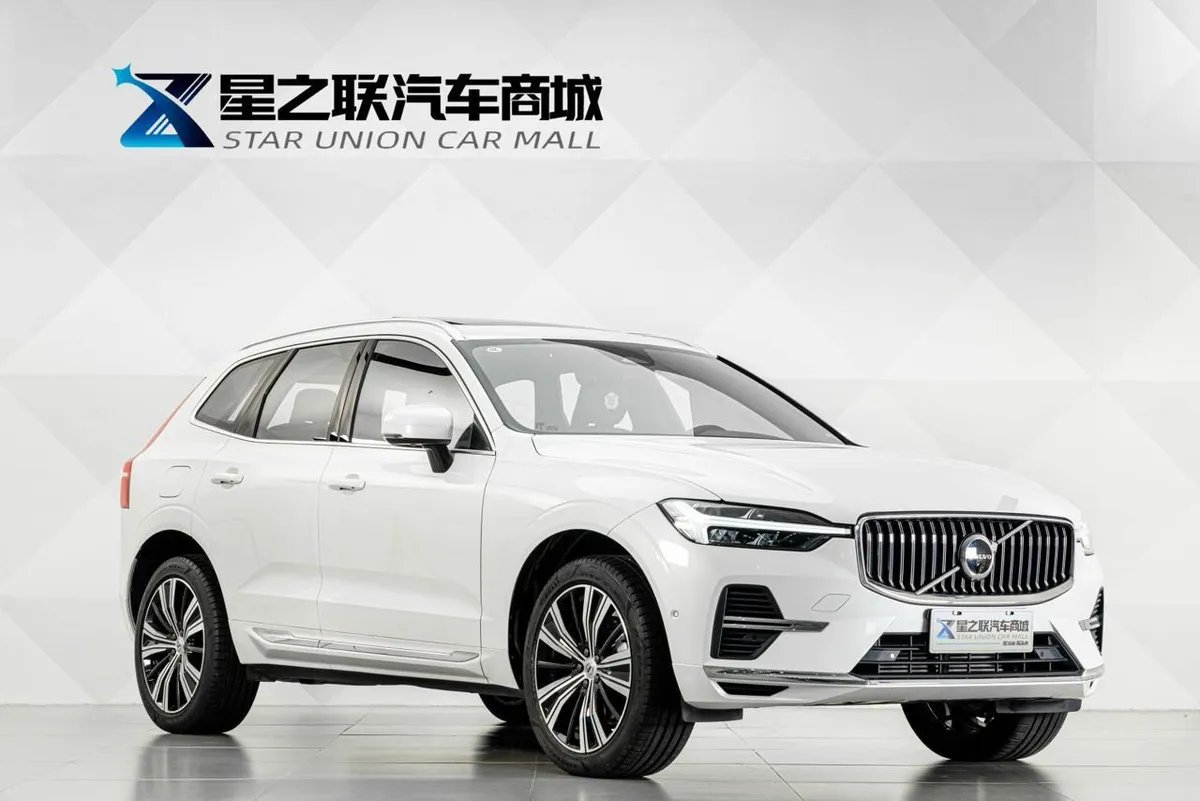 VOLVO XC60 T8 PLUG-IN HYBRID 2023