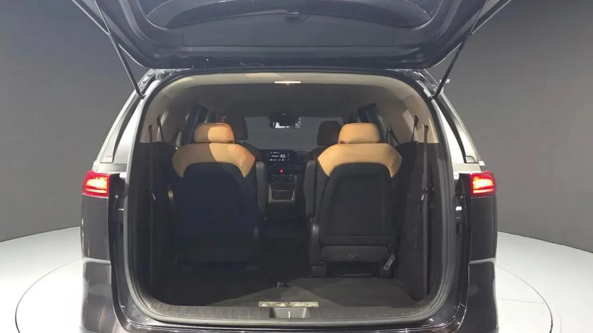 KIA CARNIVAL PRESTIGE 2022