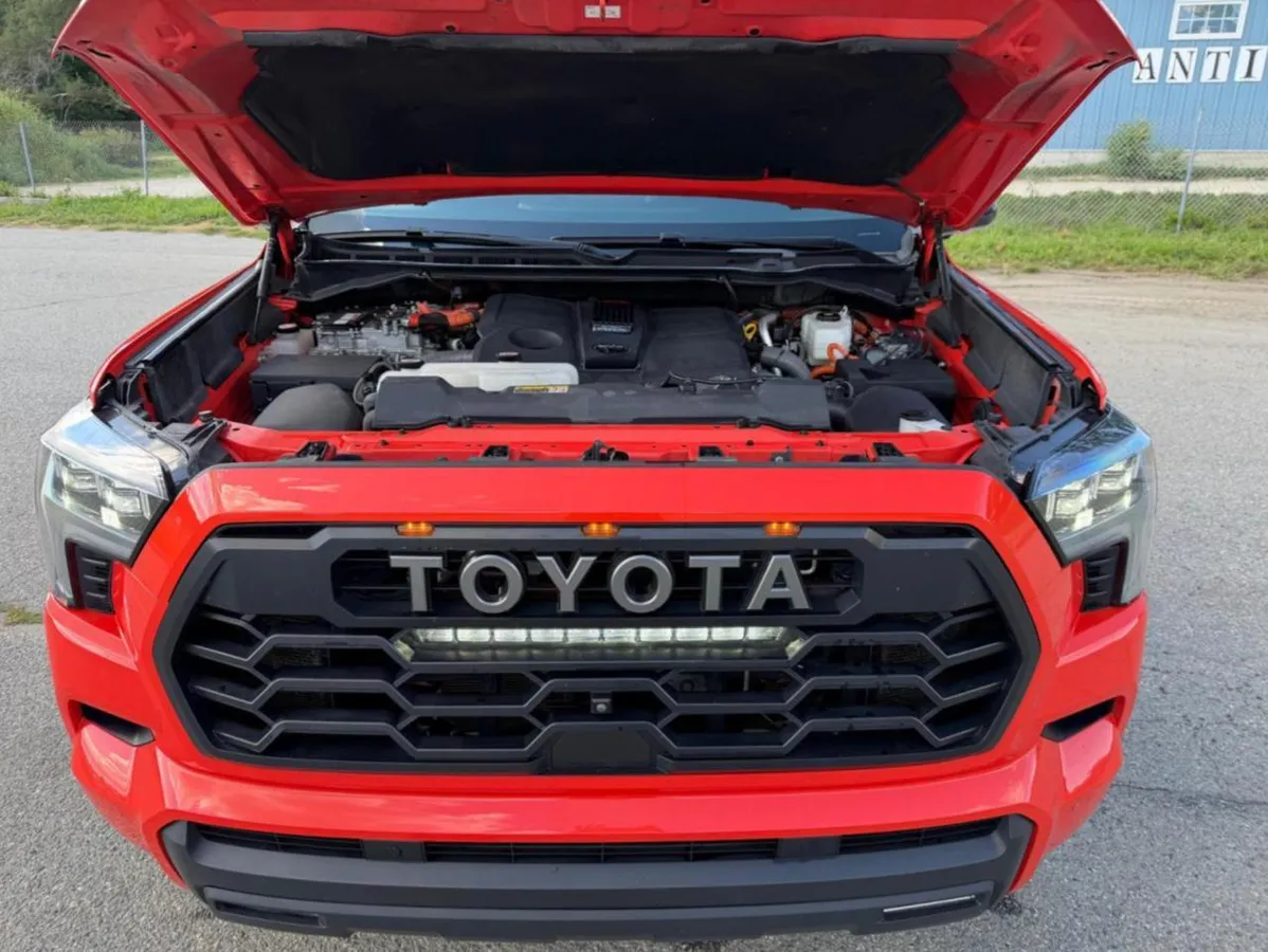 TOYOTA SEQUOIA TRD PRO 2023