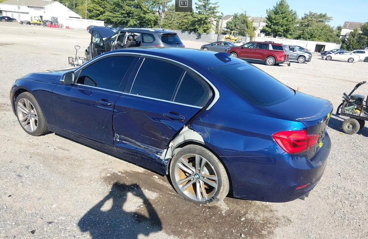 BMW 330I XDRIVE 2017