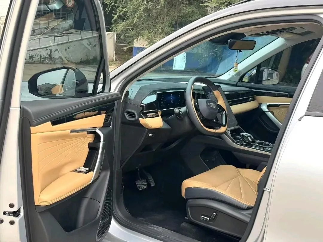 GEELY BOYUE L PREMIUM 2023