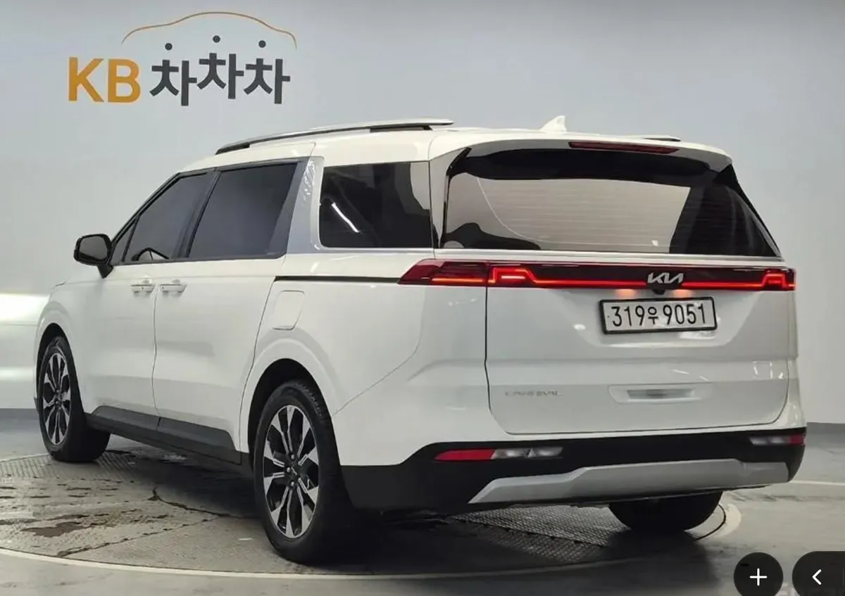 KIA CARNIVAL 2022
