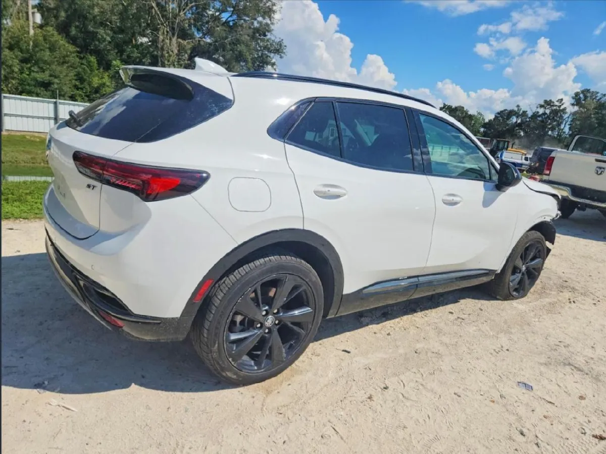 BUICK ENVISION ESSENCE 2022