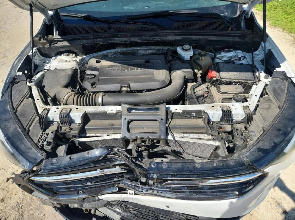 BUICK ENVISION ESSENCE 2022