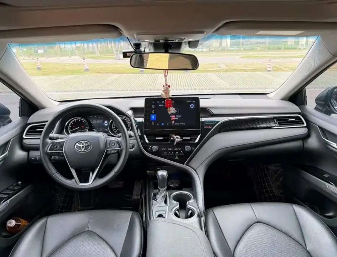TOYOTA CAMRY LUXURY 2023