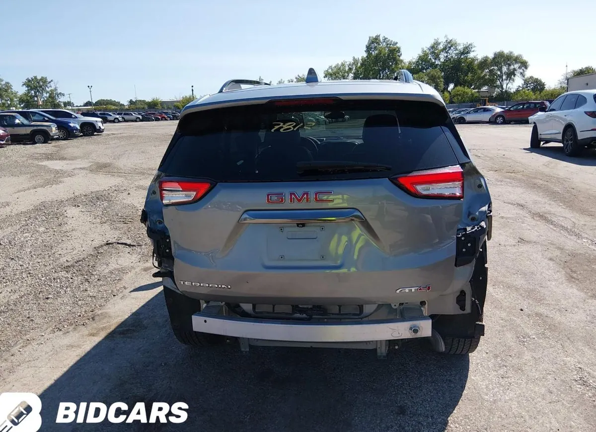 GMC TERRAIN AWD AT4 2023