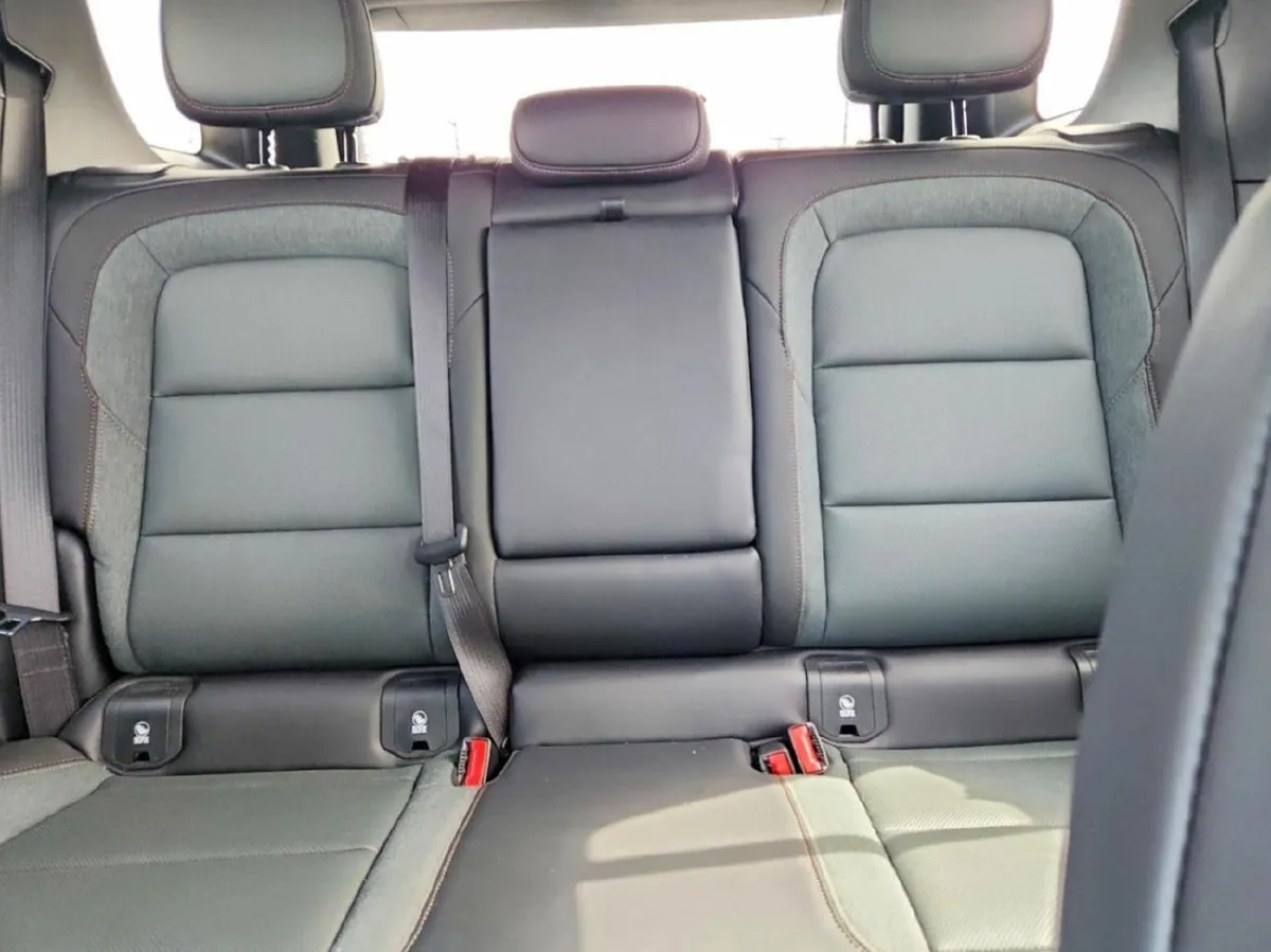 GMC TERRAIN AT4 AWD 1 2025