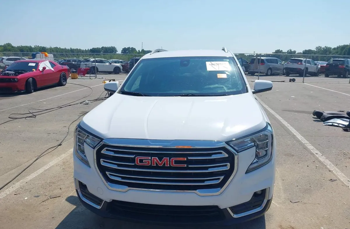 GMC TERRAIN AWD SLT 2024