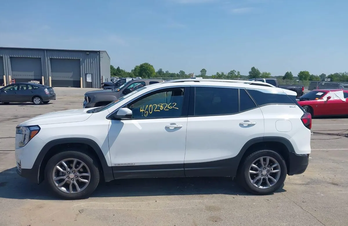 GMC TERRAIN AWD SLT 2024