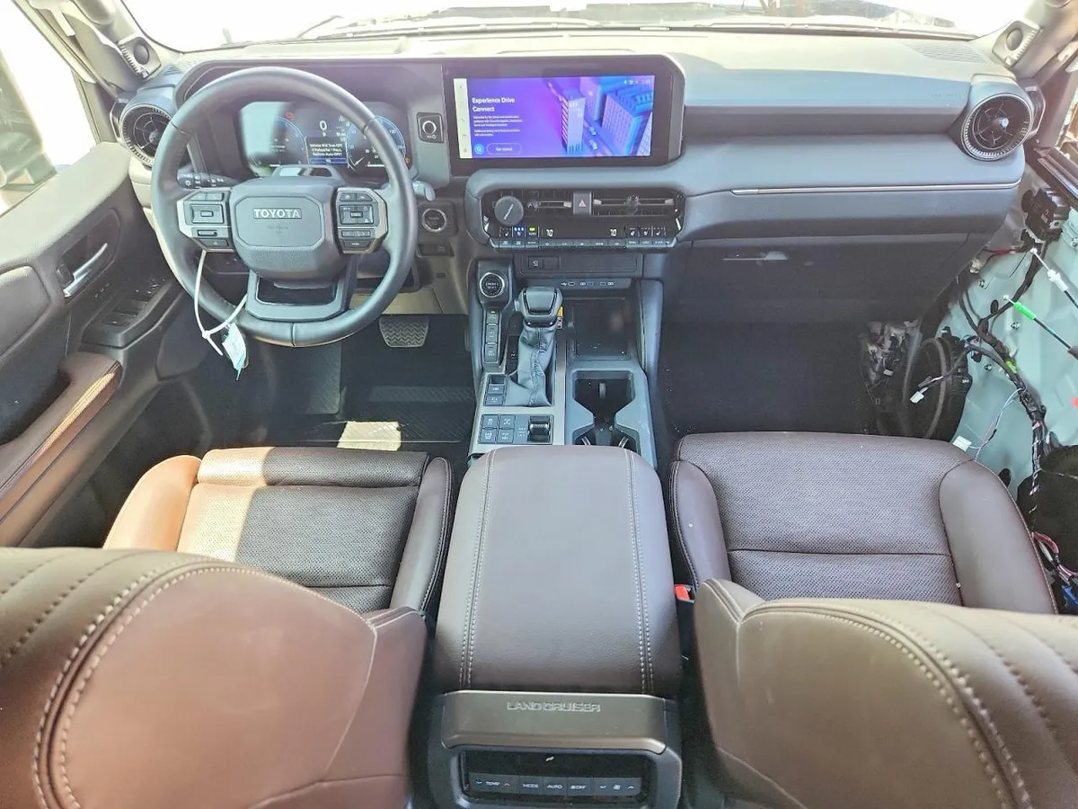 TOYOTA CRUISER LAND CRUISER 2024