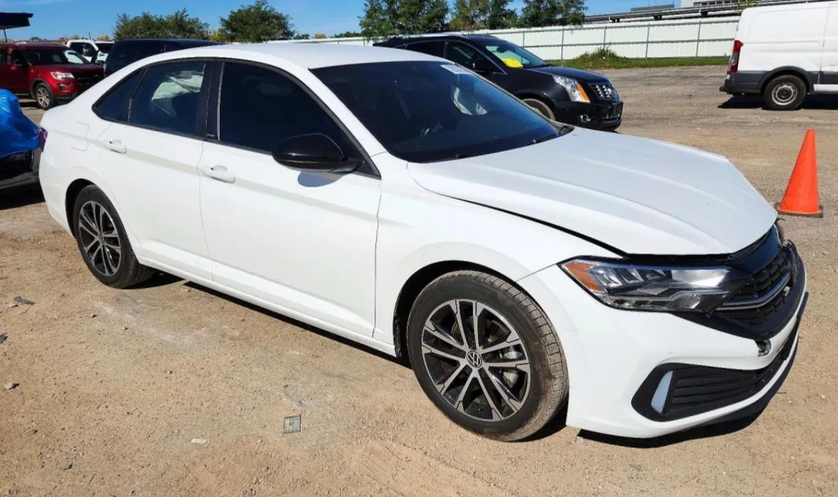 VOLKSWAGEN JETTA SPORT 2023