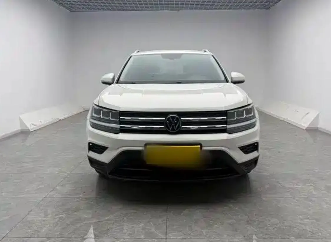 VOLKSWAGEN TAOS / FASHION EDITION 2023
