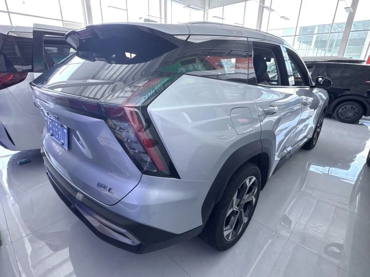 GEELY BOYUE L 2022