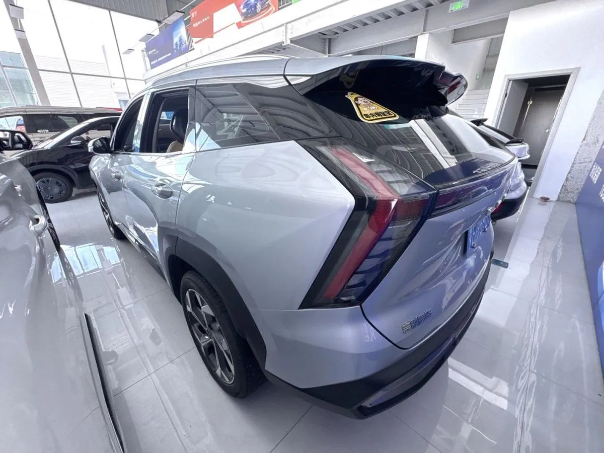 GEELY BOYUE L 2022