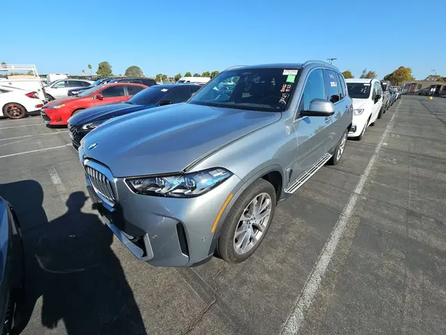 BMW X5 SPORTS ACTIVITY VEHICLE 2024