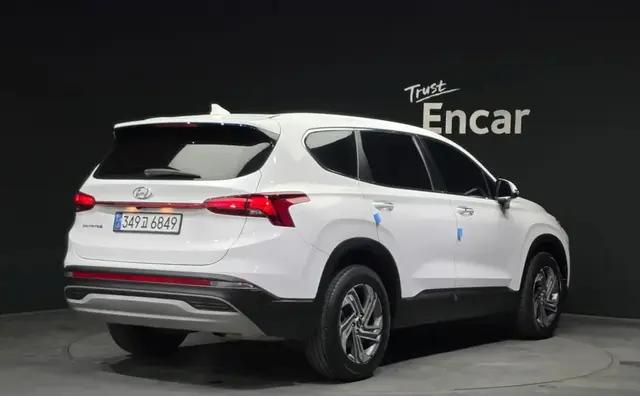 HYUNDAI SANTA FE МОДИФИКАЦИЯ EXCLUSIVE С НАДЕЖНЫМ И ТЯГОВИТЫМ ТУРБОДИЗЕЛЕМ 2.2 SMARTSTREAM (202 Л.С.). УДОБНЫЙ ЭРГОНО 2022
