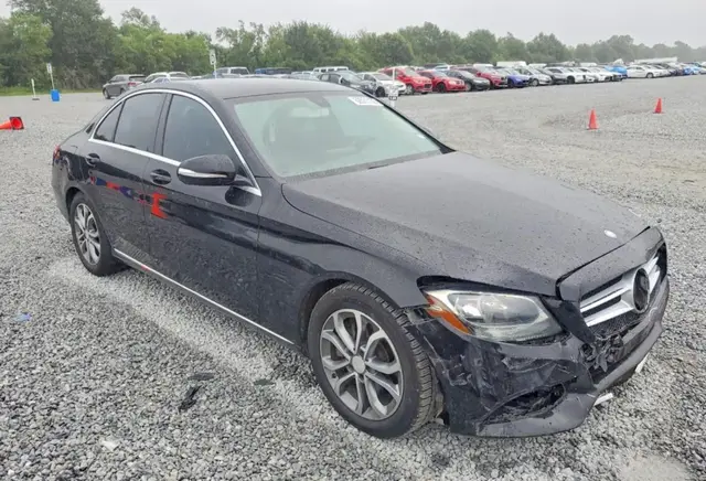 MERCEDES-BENZ C-CLASS 300 2015