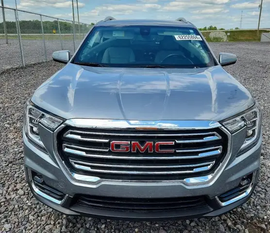 GMC TERRAIN SLT 2024